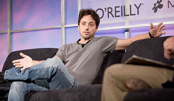 Sergey Brin: csak lazán Forrás: Wikimedia Commons