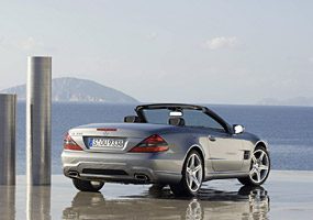 Forr�s: Mercedes-Benz