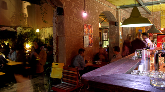 Forr�s: Szimpla Kert