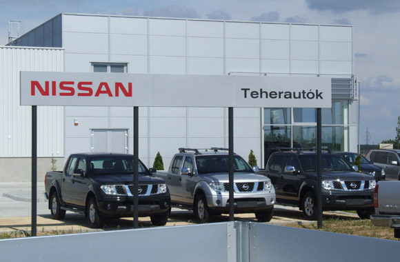 Forr�s: Nissan