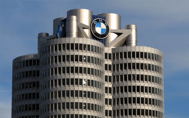 Forr�s: BMW