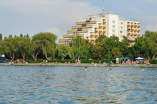 Forr�s: [origo]