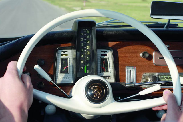 Fot�: Papp Zolt�n (Veter�n Aut� �s Motor)