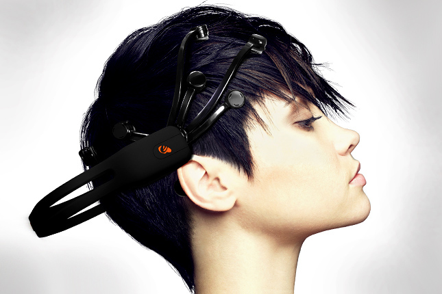 Forrás: Emotiv Forrás: Emotiv